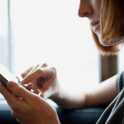 Про мобільний застосунок для жінок що постраждали від домашнього або гендерно зумовленого насильства, або перебувають у групі ризику